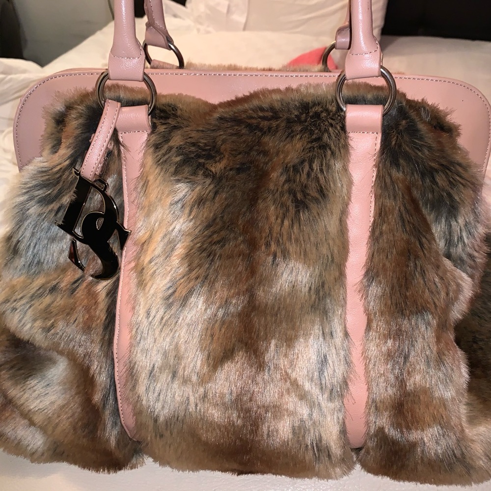 Donna Saylers Fabulous Faux Fur Bag
